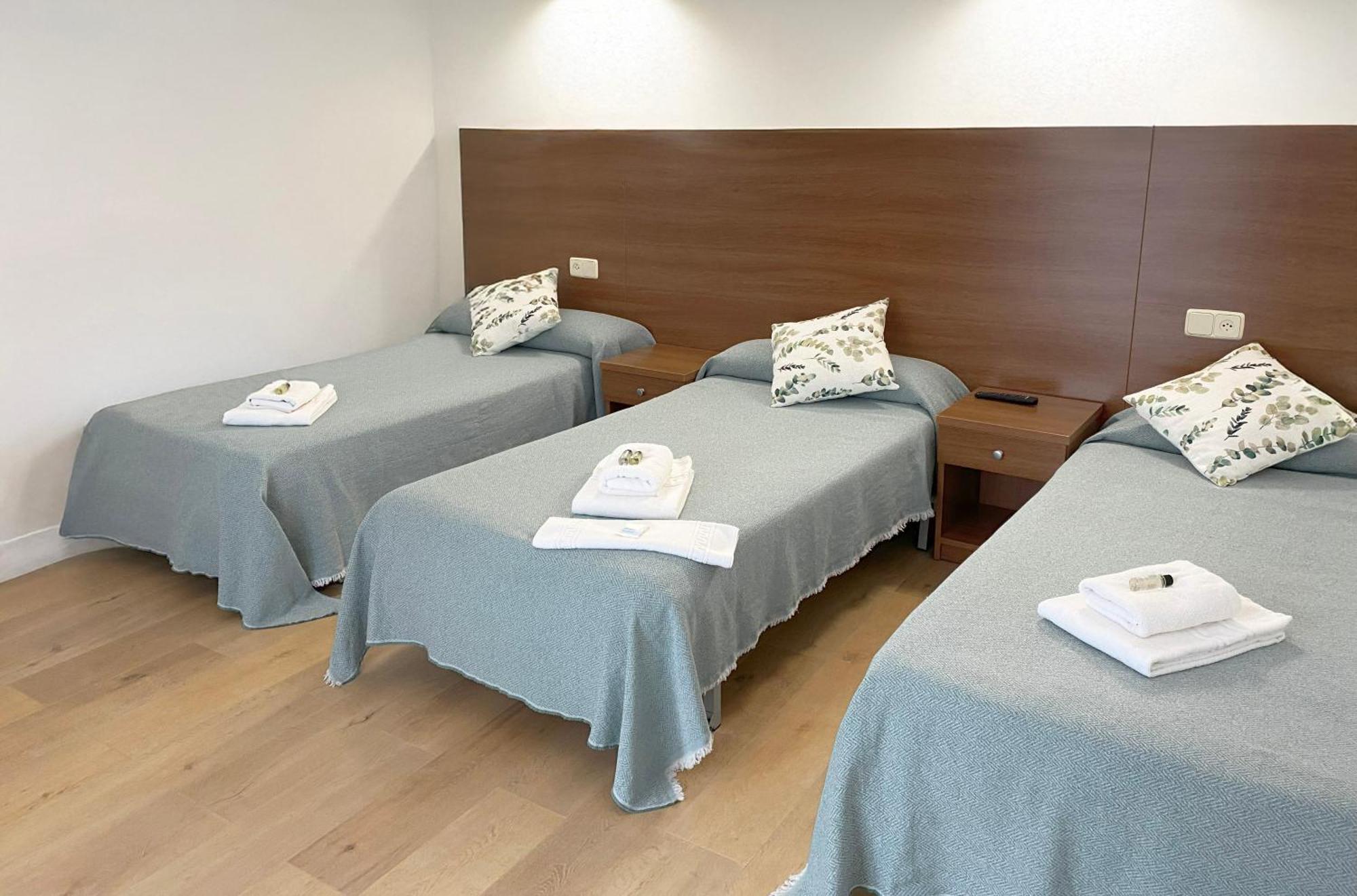 Hotel Medium Montecarlo Palafrugell Oda fotoğraf